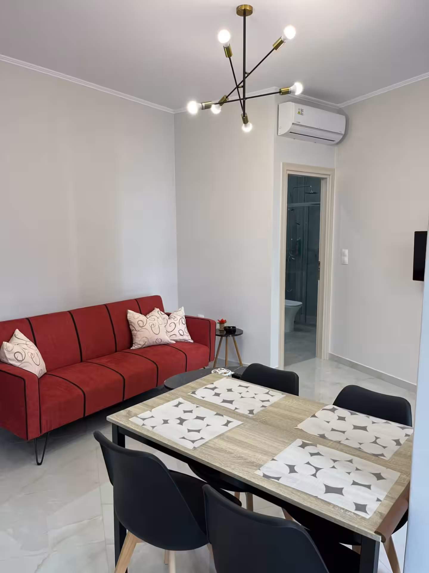 Home-1611 Paramythia Apartment Dining Area